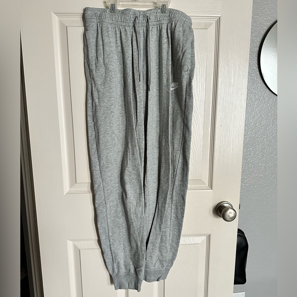 nike grey sweatpants